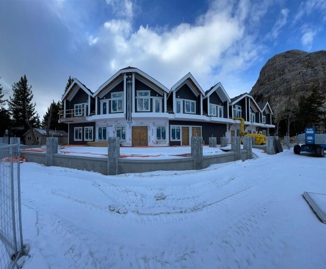 Kilmorey Lodge Waterton Park Exterior photo